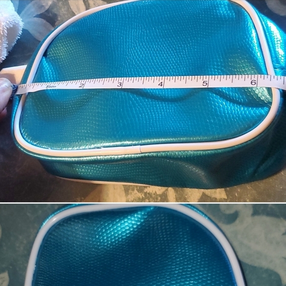 Brand new 2 size blue pouch lancome - Picture 9 of 10